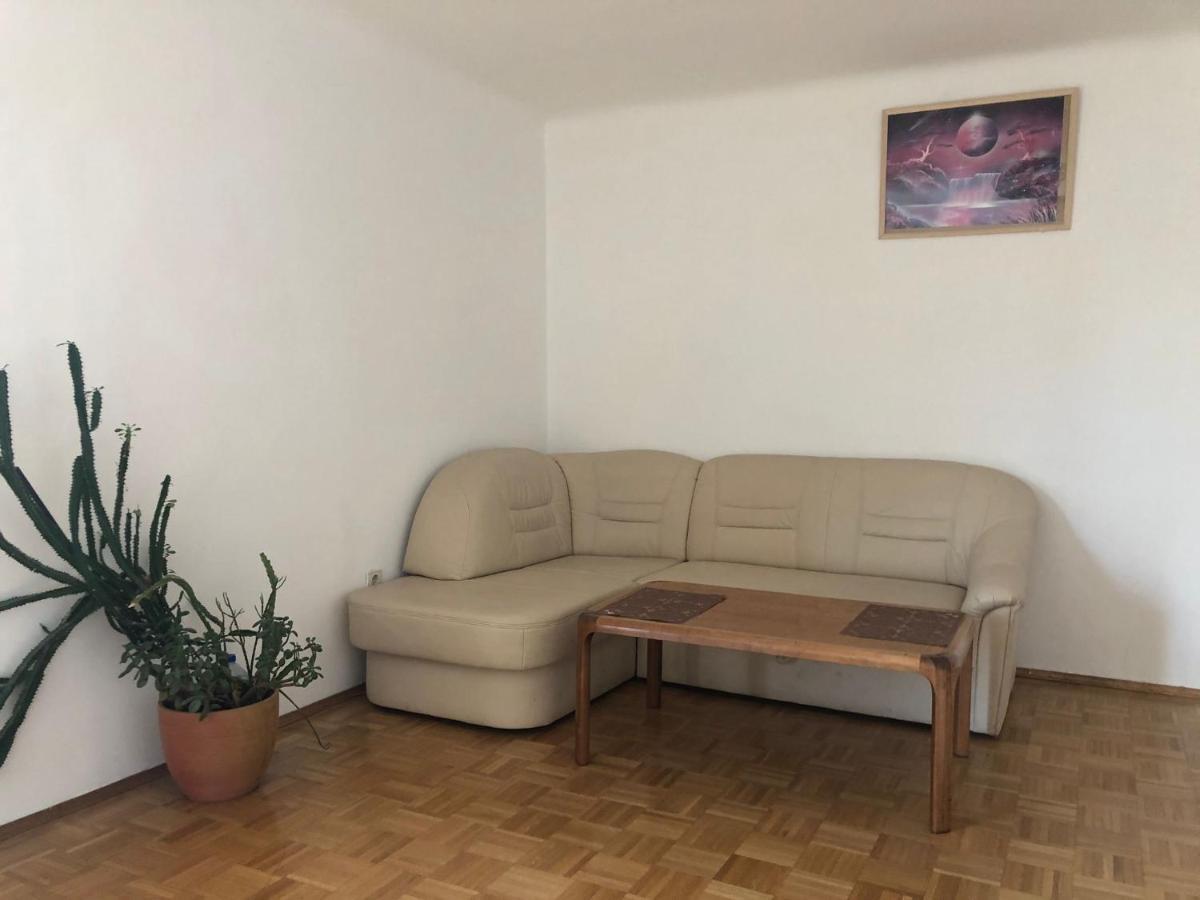A Private Room In A Shared Apartment Vienne Extérieur photo
