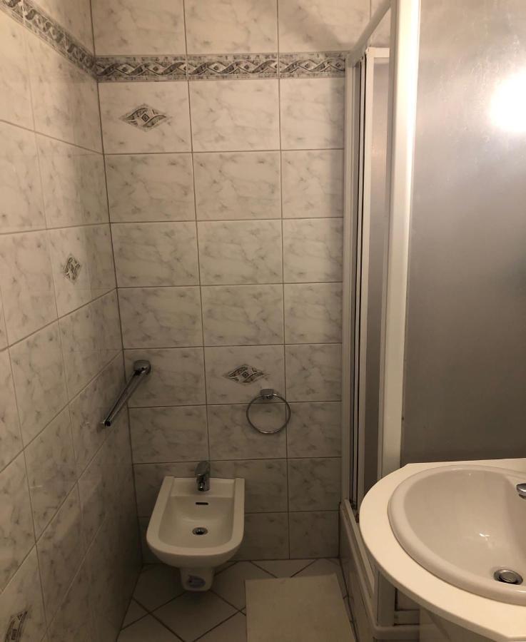 A Private Room In A Shared Apartment Vienne Extérieur photo