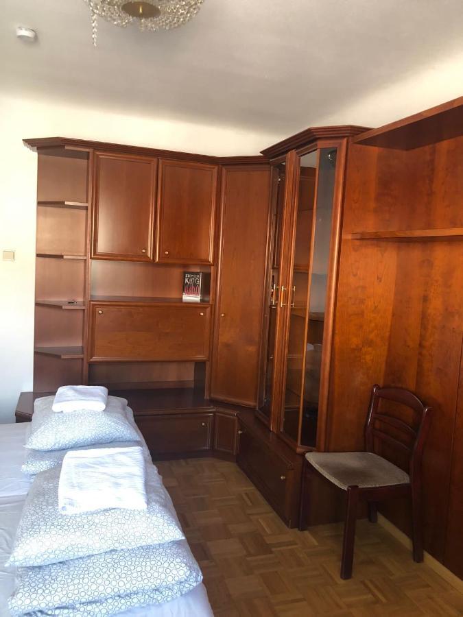 A Private Room In A Shared Apartment Vienne Extérieur photo